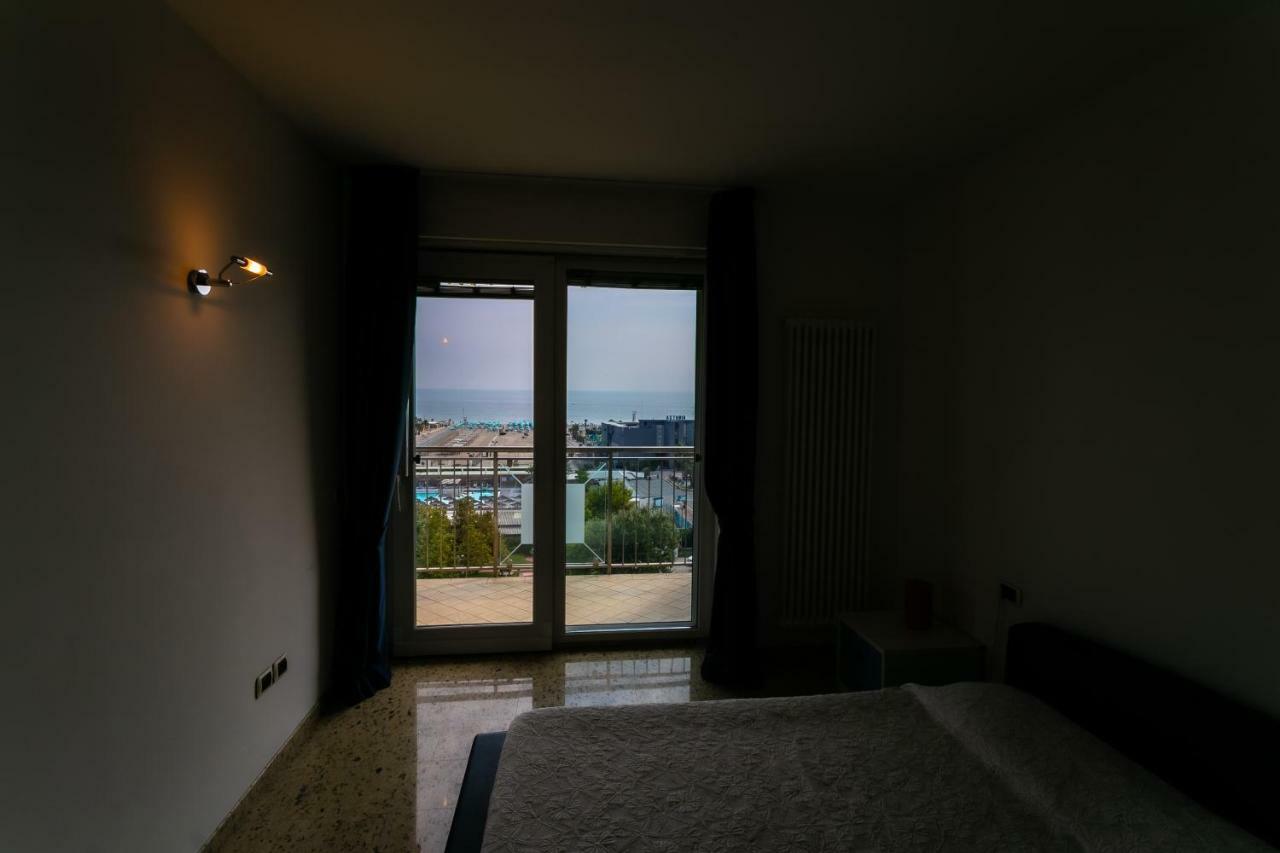 Le Murrine Frontemare Apartment Seaview Sottomarina Exterior photo